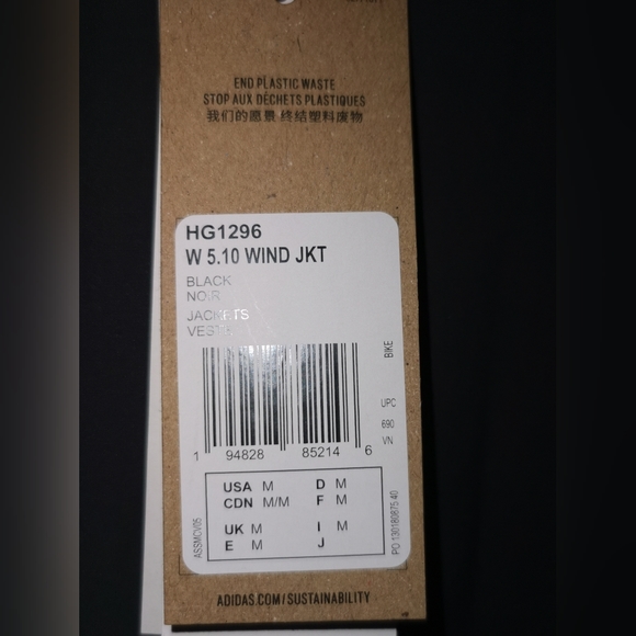 Brand new Woman's adidas five ten wind jacket - medium - Picture 4 of 6